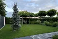 дом по адресу с. Рованцы, Обїзна, 4