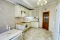 квартира за адресою Анни Ахматової вул., 45