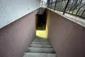 комерційна за адресою Довженка вул., 12