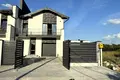 будинок за адресою Степана Бандери вул.