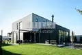 квартира за адресою зарічна, 3