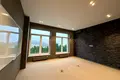 комерційна за адресою Новоселицька вул., 7