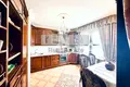 квартира за адресою Анни Ахматової вул., 28