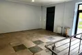 комерційна за адресою Лондонська вул. (Пітерська), 3