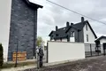 дом по адресу Кленова