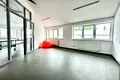 комерційна за адресою Шпитальна вул., 9