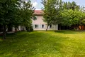 комерційна за адресою Зоряна вул., 8