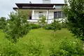 дом по адресу с. Лесники, Ульяны Громовой ул.