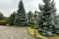будинок за адресою Коновальця