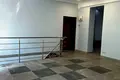 комерційна за адресою Лондонська вул. (Пітерська), 3