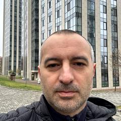 Абрамович Артем