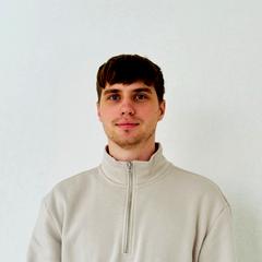Листопадній Владислав