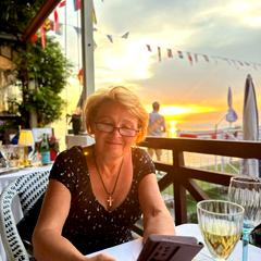 Харченко Елона