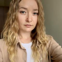 Сухомлинова Ірина