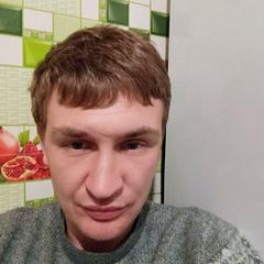 Дзвонік Дмитро