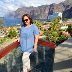 Докучаєва Олена