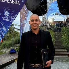 Новарівський Олег