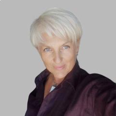 Дмитрієва Яна