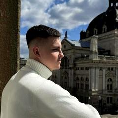 Яжинський Роман