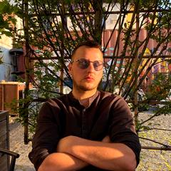 Шуптар Євгеній