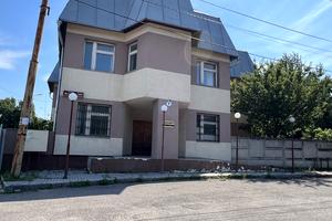 коммерческая по адресу Левка лукяненка, 14Г