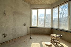комерційна за адресою Подільська вул., 12