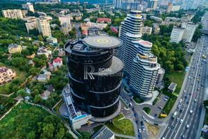 комерційна за адресою Болсуновська вул. (Сергія Струтинського), 13-15