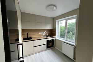 квартира за адресою Отакара Яроша вул., 5