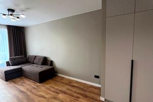 квартира по адресу Домбровського ул., 3