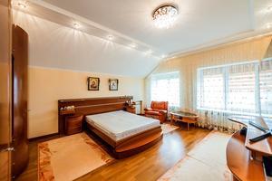 будинок за адресою Озерна вул., 9а