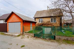 дом по адресу Центральна