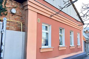 будинок за адресою Індустріальна