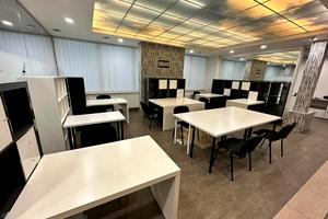 комерційна за адресою Євгена Коновальця вул. (Щорса), 32-Б