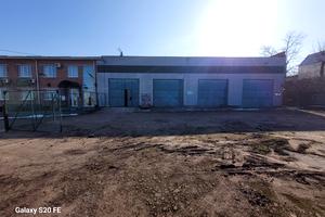 комерційна за адресою Івана Олінського вул., 85