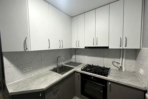 квартира за адресою Мистецька вул. (Землячки), 7