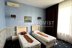 комерційна за адресою Боровкова вул., 40