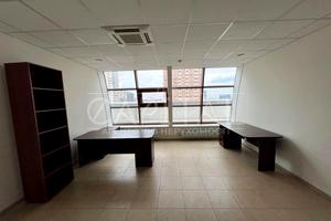 комерційна за адресою Лесі Українки бульв., 30В