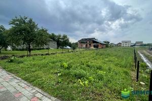 участок по адресу с. Подлужье, 