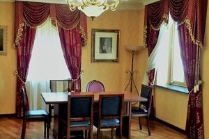 комерційна за адресою Андріївський узвіз, 7-А