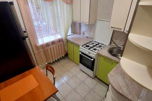 квартира за адресою Олега Григорьева, 12а