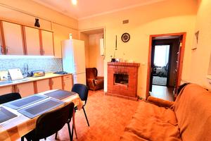 квартира за адресою Толстого Льва пл., 21