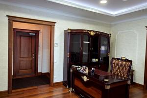 комерційна за адресою Мечникова вул., 10