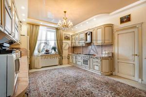 будинок за адресою Броварський