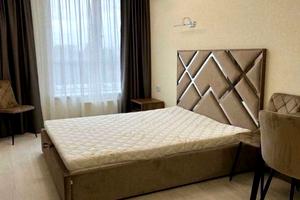 квартира за адресою Олени Теліги вул., 25