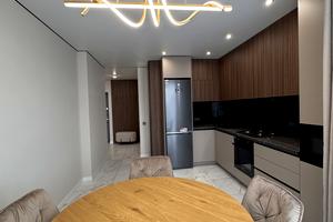 квартира за адресою Степана Бандери вул., 79 