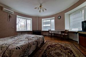 квартира за адресою Мистецтв вул. (Червонопрапорна), 7/9