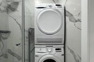 квартира по адресу Угорская ул., 12