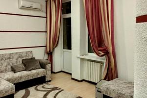 квартира за адресою Степана Бандери вул. (Костенка), 8