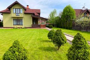будинок за адресою с. Петрушки, Лесная, 15