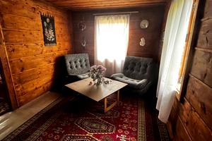 будинок за адресою Центральна, 11
